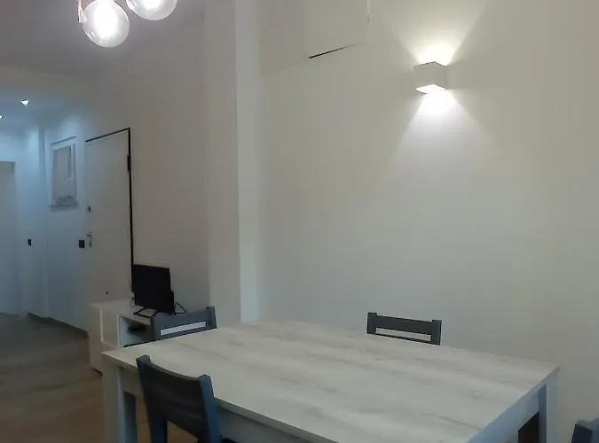 Apartman Casafischea 21 *